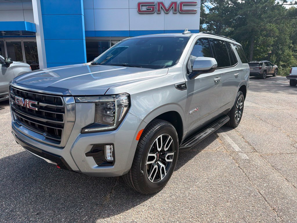Used 2024 GMC Yukon AT4 AWD/4WD image 1