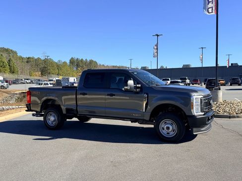 New 2026 Ford F250 XL w/ FX4 Off-Road Package AWD/4WD image 12