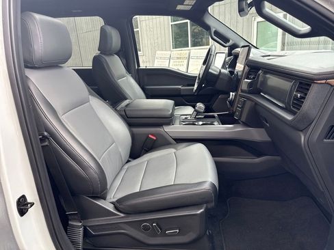 Used 2024 Ford F150 Lightning Lariat image 9