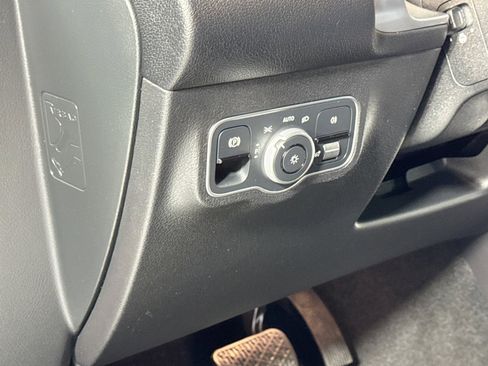 Certified 2024 Mercedes-Benz EQB 300 4MATIC image 10