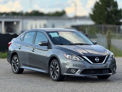 Used 2019 Nissan Sentra SR FWD image 1