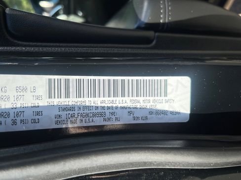 Used 2019 Jeep Grand Cherokee Altitude image 25