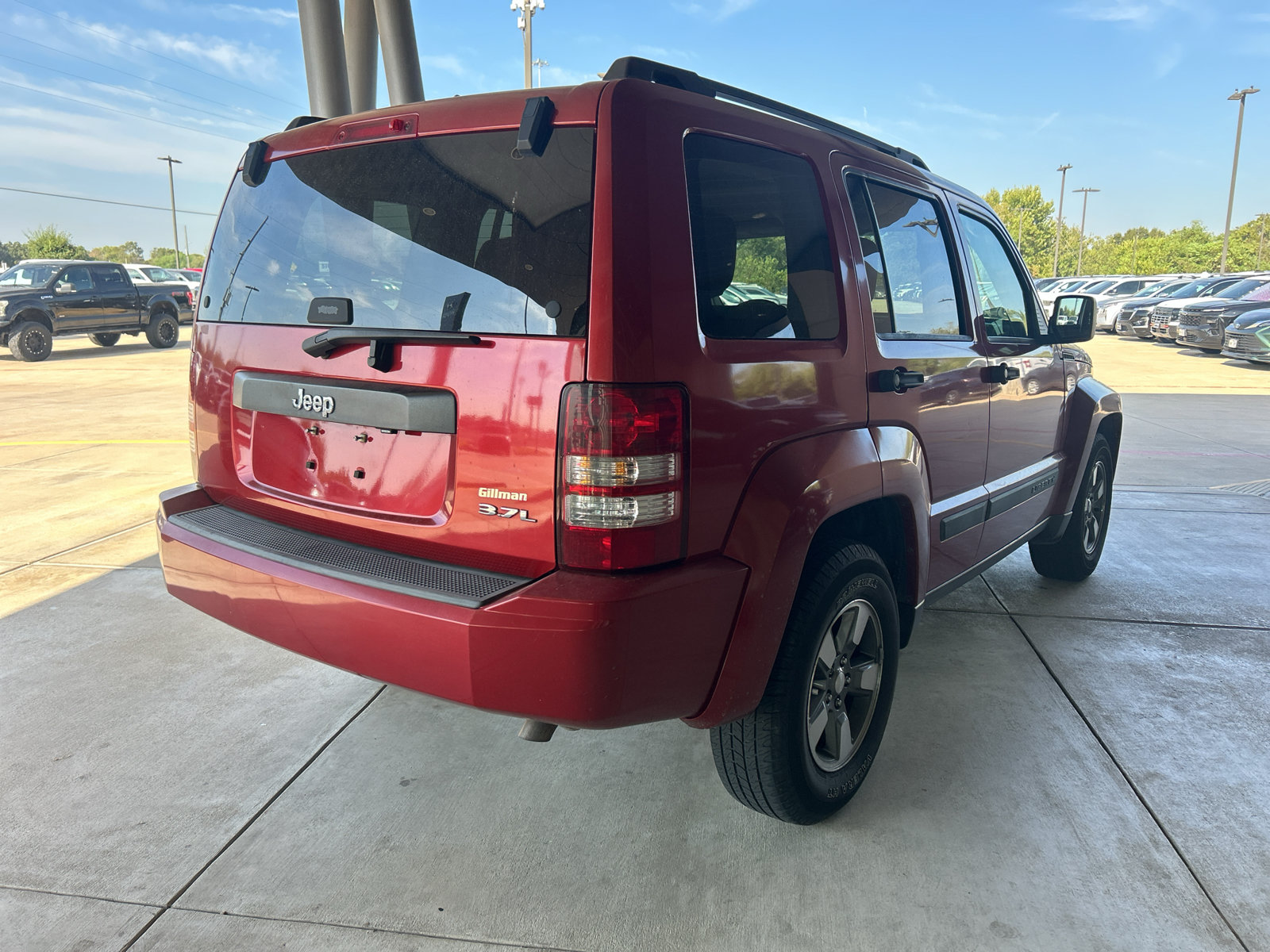 Used 2008 Jeep Liberty Sport w/ Popular Equipment Group RWD image 2