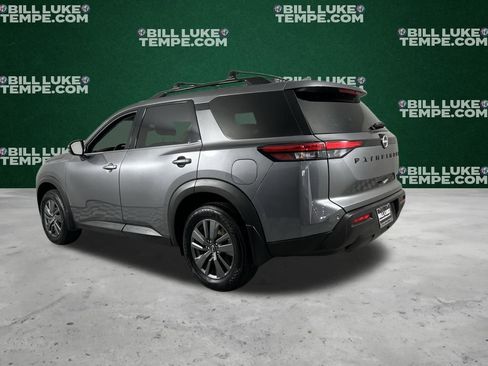 Used 2024 Nissan Pathfinder SV w/ Black Appearance Package image 7