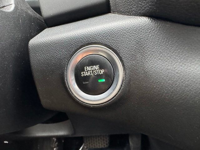 Used 2019 GMC Terrain Denali w/ Advanced Safety Package AWD/4WD image 17