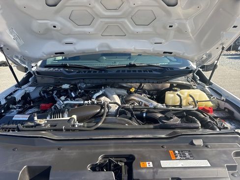 Used 2023 Ford F250 Lariat w/ Chrome Package image 36