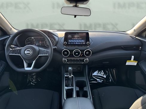Used 2025 Nissan Sentra SV image 11