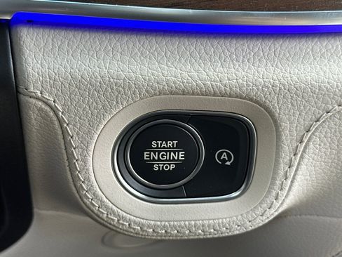 New 2025 Mercedes-Benz GLS 580 4MATIC image 18