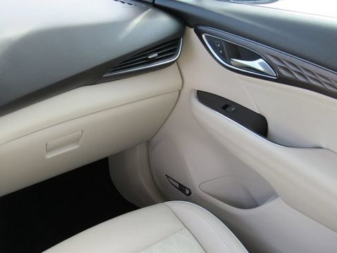 Used 2023 Buick Envision Avenir FWD image 19