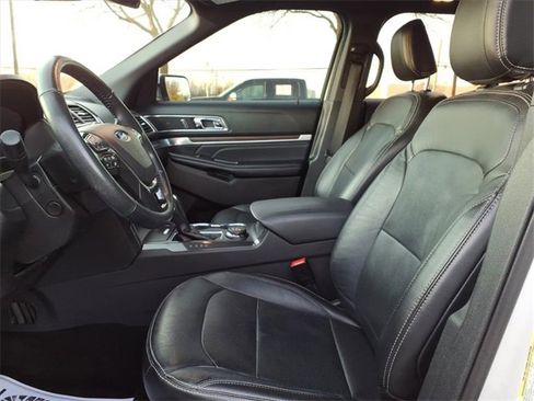 Used 2018 Ford Explorer Limited w/ Equipment Group 301A image 15