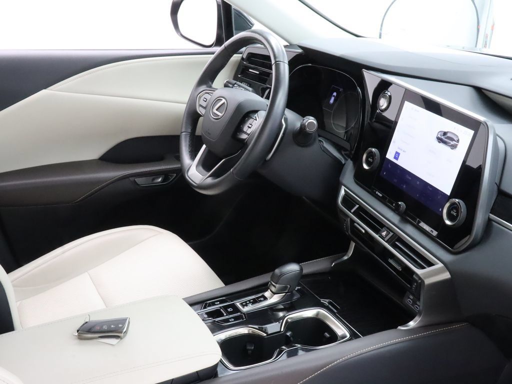 Used 2024 Lexus RX 350 FWD w/ Technology Package image 26