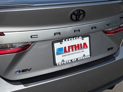 Certified 2025 Toyota Camry SE w/ Convenience Package FWD image 11
