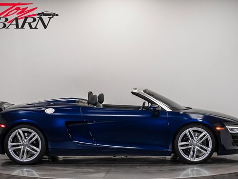 Used 2014 Audi R8 V8 image 6