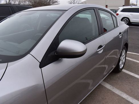 Used 2011 MAZDA MAZDA3 i Touring image 36