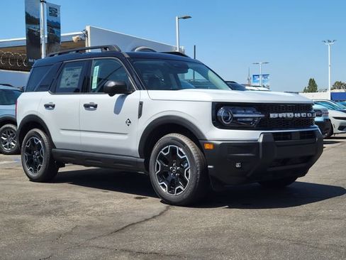 New 2026 Ford Bronco Sport Outer Banks w/ Outer Banks Tech Package+ AWD/4WD image 32