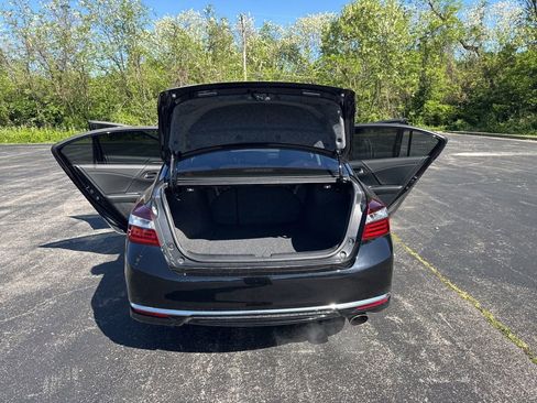 Used 2016 Honda Accord EX-L image 9
