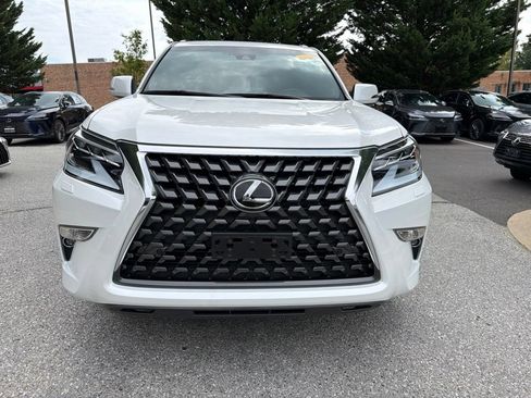 Used 2023 Lexus GX 460 Premium w/ Premium Package AWD/4WD image 2