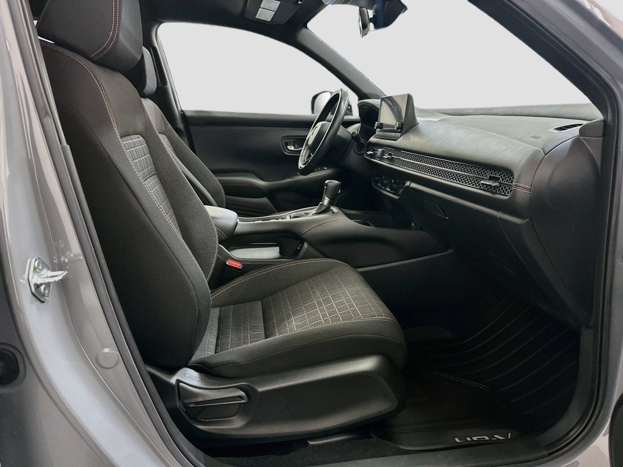 Used 2024 Honda HR-V Sport image 31
