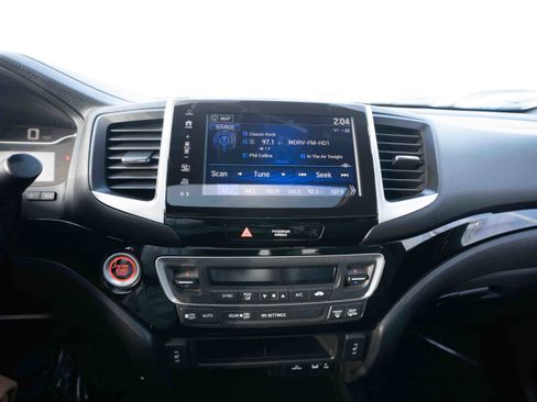 Used 2018 Honda Ridgeline Black Edition image 17
