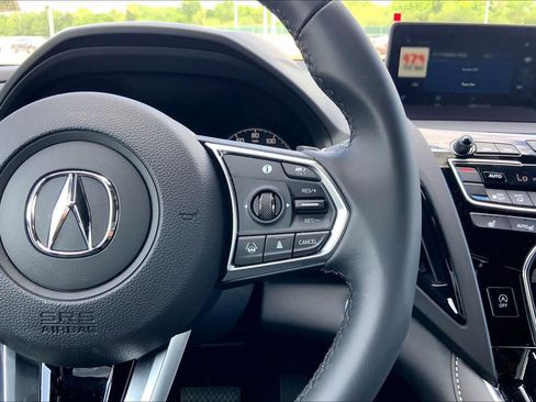 Used 2026 Acura RDX SH-AWD image 24