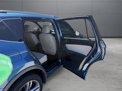 Used 2019 Volkswagen Tiguan SEL R-Line AWD/4WD image 20