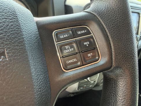 Used 2015 RAM 1500 Express AWD/4WD image 15