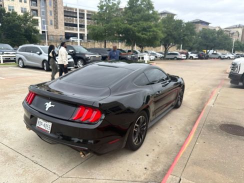 Used 2015 Ford Mustang Coupe RWD image 11