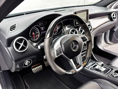 Used 2015 Mercedes-Benz GLA 45 AMG 4MATIC w/ Driver Assistance Package image 21