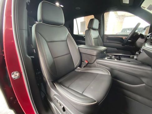 Used 2025 Chevrolet Tahoe Premier image 28