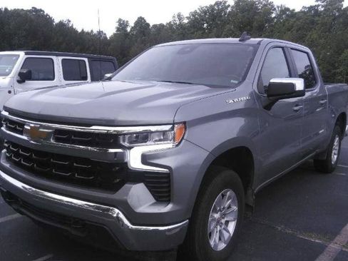 Used 2025 Chevrolet Silverado 1500 LT AWD/4WD image 1