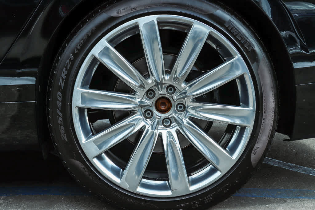 Used 2018 Bentley Flying Spur V8 AWD/4WD image 10