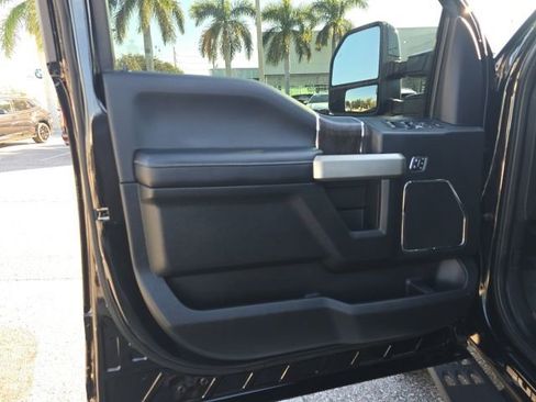 Used 2021 Ford F250 Lariat image 34