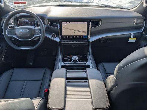 New 2026 Jeep Grand Wagoneer L Limited AWD/4WD image 8