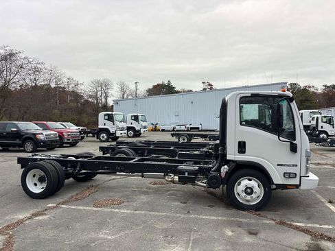 New 2025 Isuzu NPR image 2