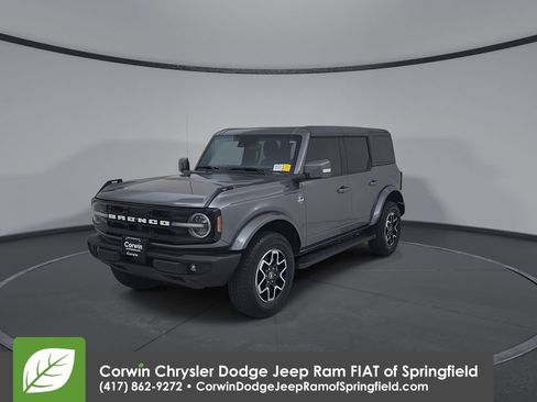 Used 2024 Ford Bronco Outer Banks AWD/4WD image 6