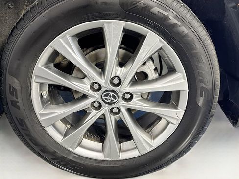 Used 2018 Toyota RAV4 Limited w/ All Weather Liner Package image 30