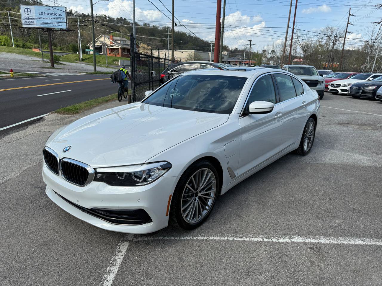 Used 2019 BMW 530e w/ Convenience Package RWD image 8