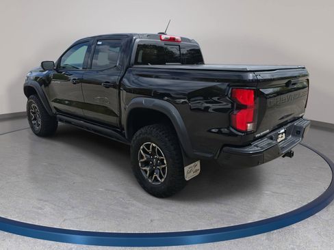 Used 2024 Chevrolet Colorado ZR2 w/ Technology Package image 7