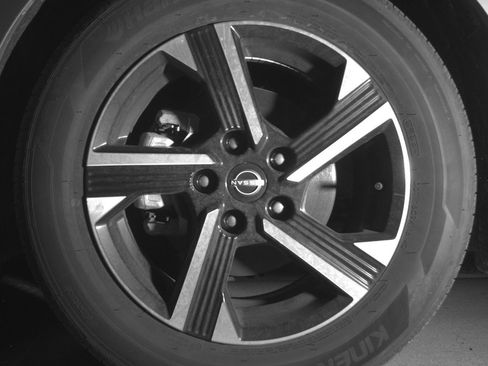 Used 2025 Nissan Sentra SV FWD image 12