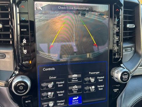 Used 2020 RAM 1500 Limited w/ Black Appearance Package image 18