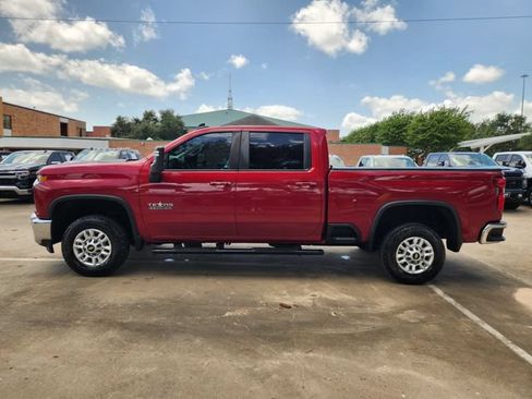Used 2020 Chevrolet Silverado 2500 LT w/ Texas Edition RWD image 4