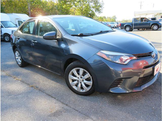 Used 2015 Toyota Corolla LE FWD image 1