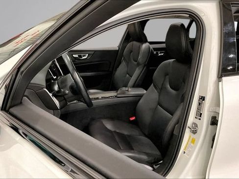Certified 2021 Volvo V60 T5 Cross Country w/ Climate Package AWD/4WD image 27