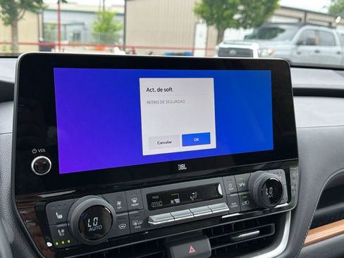 Used 2024 Toyota Grand Highlander Platinum image 28