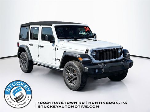 Used 2024 Jeep Wrangler Sport S image 1