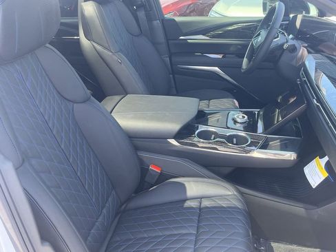 New 2026 Cadillac Escalade IQ Sport 1 w/ LPO, ONYX Package image 20