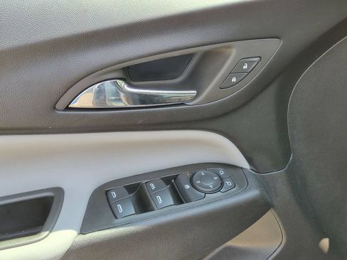 Used 2024 Chevrolet Equinox LS w/ LS Convenience Package AWD/4WD image 11