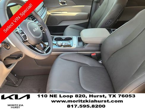 New 2026 Kia Carnival EX FWD image 9