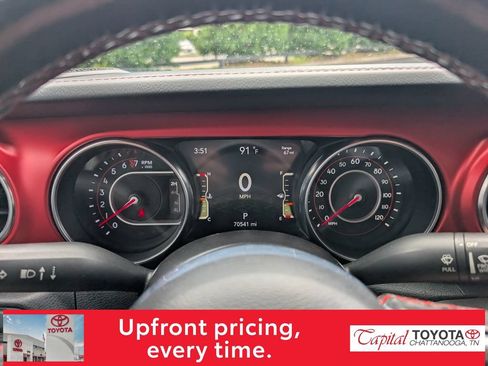 Used 2021 Jeep Gladiator Rubicon AWD/4WD image 17