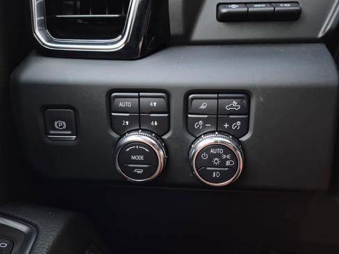 Used 2024 GMC Sierra 2500 Denali w/ Denali Reserve Package image 20